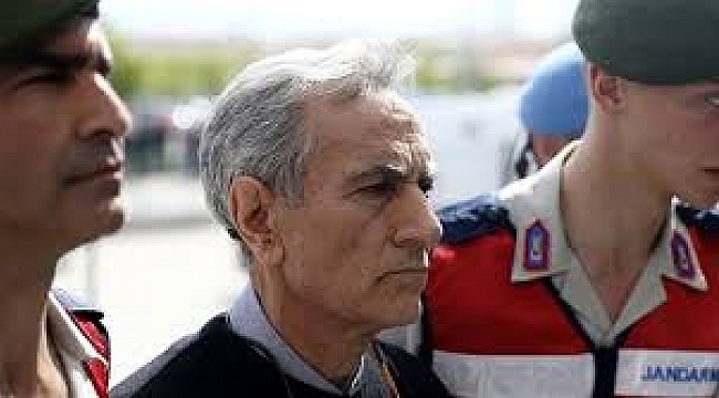 Akın Öztürk'ten maaş talebi