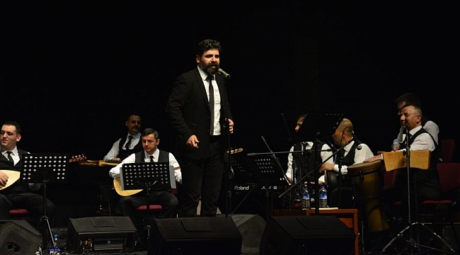 Ender Balkır, Bursa'da konser verdi