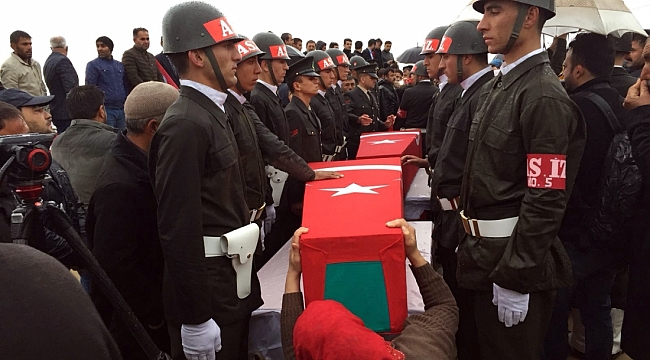 Şehidin eşinden Kürtçe ağıt: