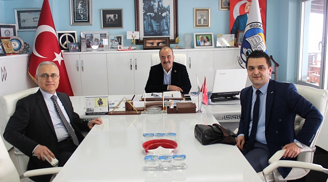Yavuz Gök'ten Türkyılmaz'a ziyaret