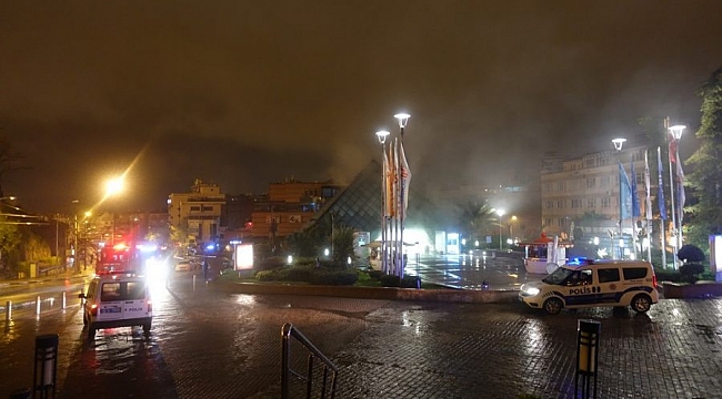 Zafer Plaza'da yangın paniği