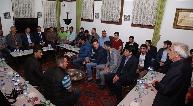 Aktaş'tan gençlere hayat dersi