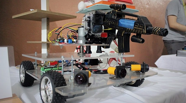 'Askerler ölmesin' diye savaş robotu yaptılar