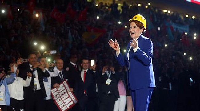 İYİ Parti 1. Olağanüstü Kurultayı başladı