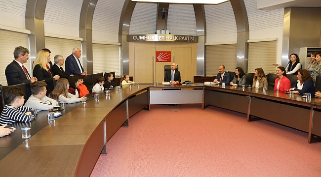 Kılıçdaroğlu, Bursalı çocukları ağırladı