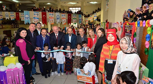 Miniklerden 'Adım Adım Türkiye' sergisi