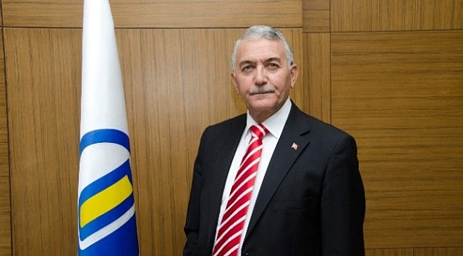O üniversitenin rektörü istifa etti