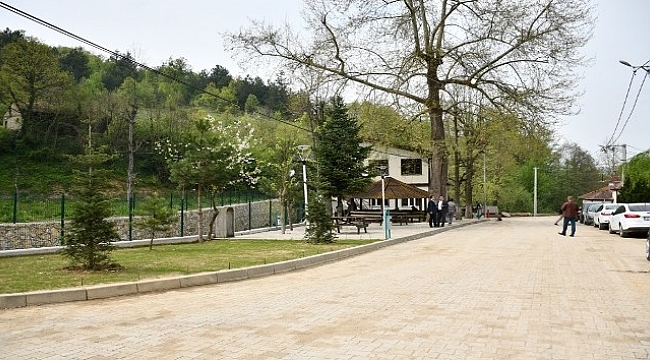Tüfekçikonak yeni meydanına kavuştu