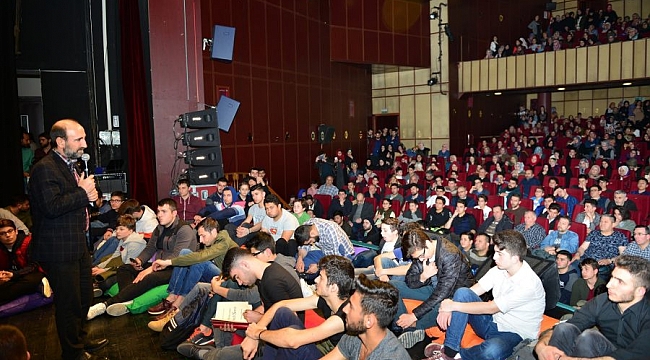 Yıldırımlı gençlerden Sözler Köşkü'ne yoğun ilgi