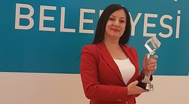 Bozbey'e 'Emek Ödülü'