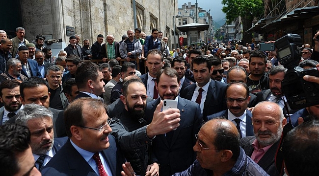 Çavuşoğlu ve Albayrak'a büyük ilgi