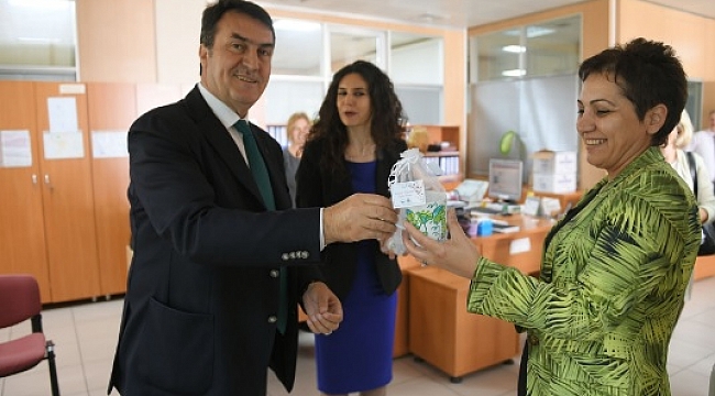 Dündar'dan Anneler Günü kutlaması
