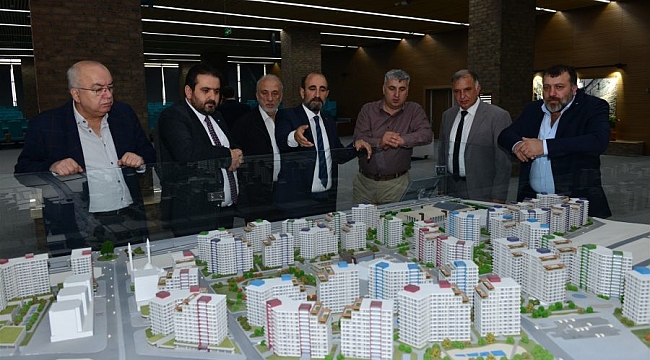 Edebali iş insanlarına projelerini anlattı