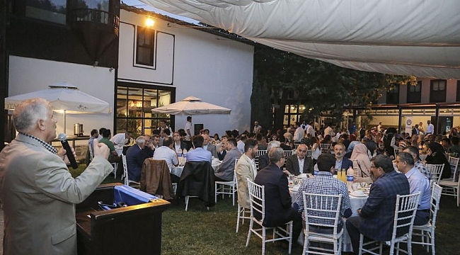 Eğitim Bir-Sen iftarda buluştu
