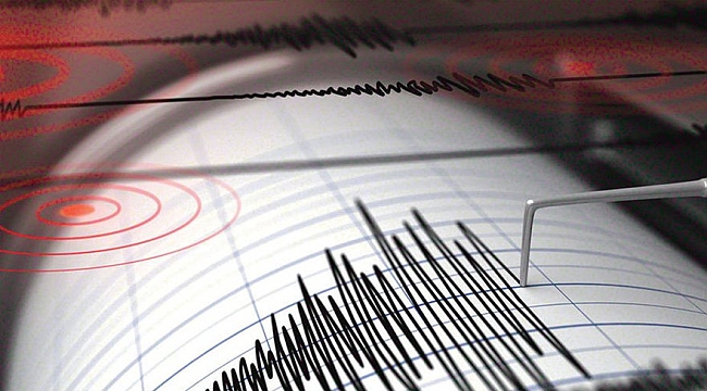 İzmir'de korkutan deprem