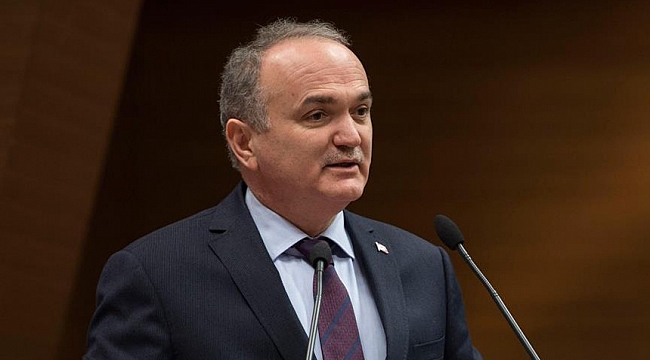 Özlü'den 15 vekil eleştirisi