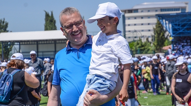 Stadyumda dev okuma şenliği