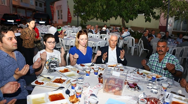 Bozbey Büyükbalıklı halkı iftarı birlikte yaptı