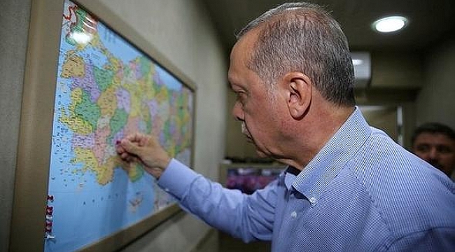 Erdoğan miting yaptığı yerleri işaretliyor