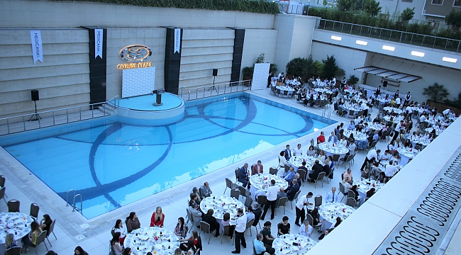 Hastane çalışanları iftarda buluştu