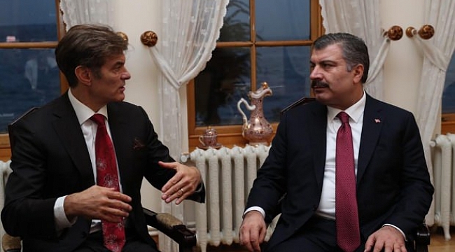 Bakan Koca Mehmet Öz'le bir araya geldi