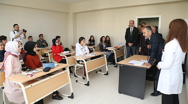 Büyükşehir’le adım adım üniversiteye