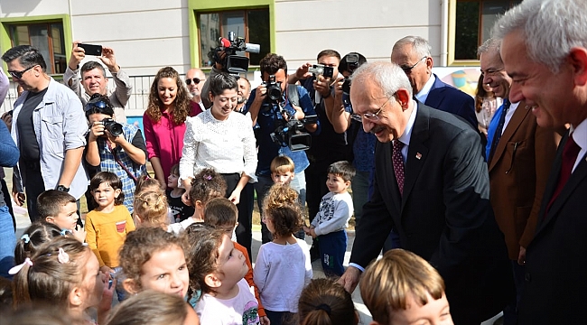 Kılıçdaroğlu'ndan kreş ziyareti