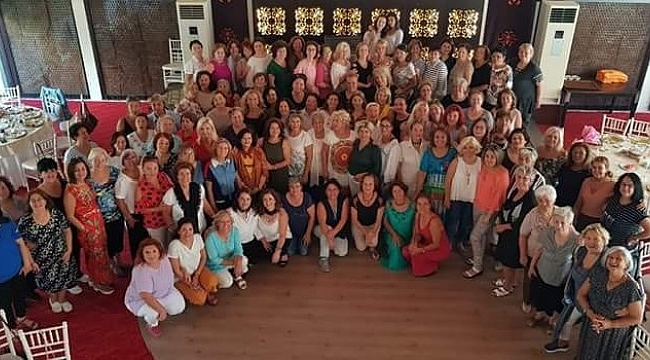 Nilüfer Kadın Korosu'ndan hüzünlü açılış