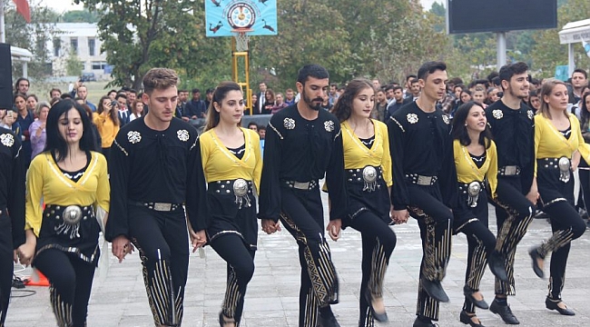 Öğrenci toplulukları hünerlerini sergiledi