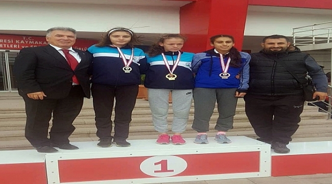 Osmangazili atletlerin madalya sevinci