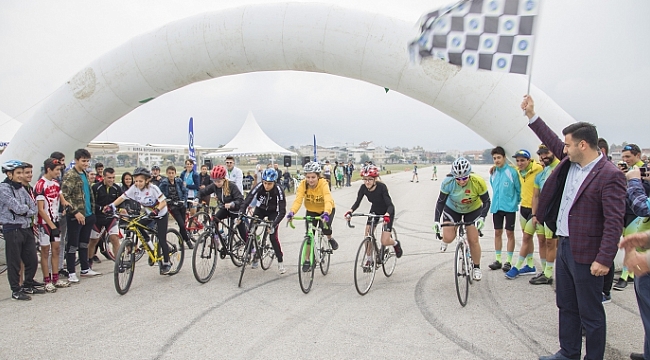 Pedallar, Cumhuriyet kupası için yarıştı