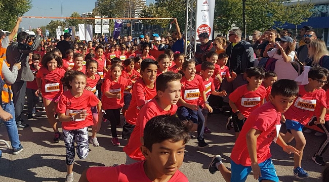 'Sağlık Koşusu'na büyük katılım