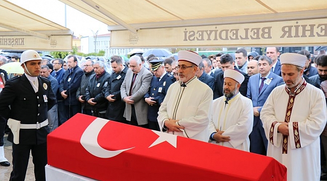 Şehit polis son yolculuğuna uğurlandı