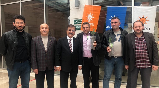 Sedat Yalçın Yeşil Bursa için Fidan Dağıttı