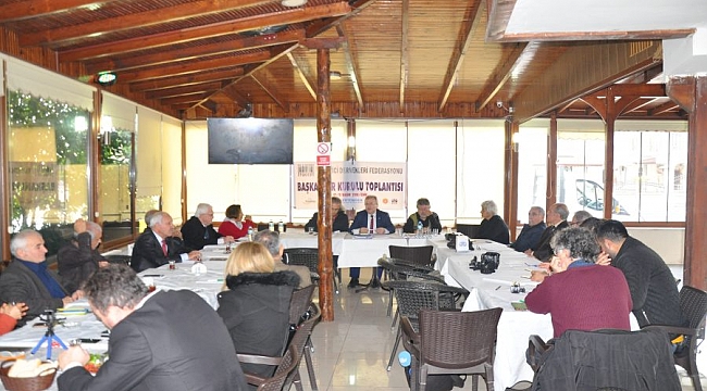 Tüketici dernekleri İznik'te toplandı