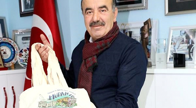 5 pet şişe getirene bez çanta hediye