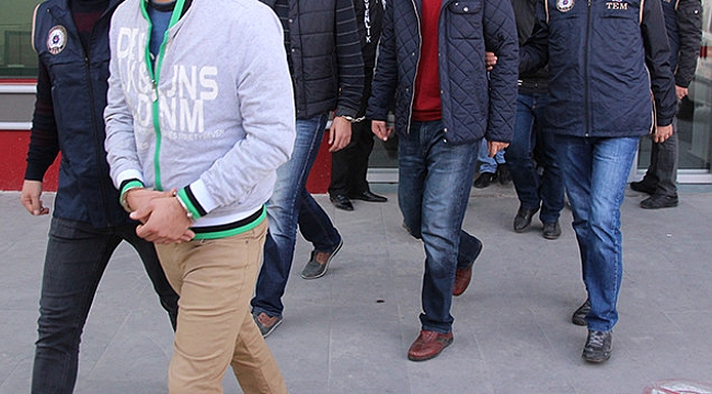 FETÖ operasyonunda 3 gözaltı