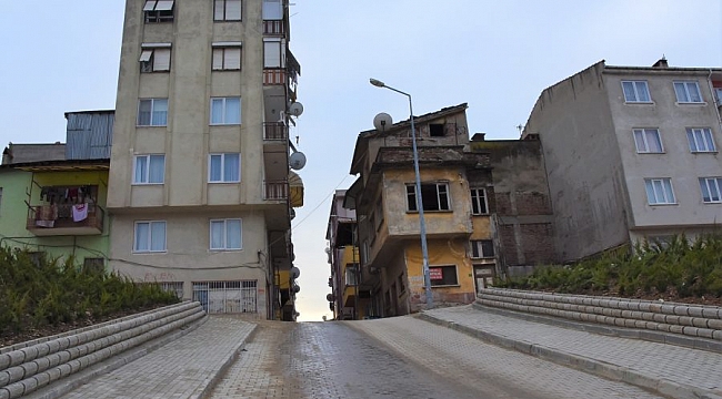 Gemlik'te cadde ve sokaklar elden geçiyor