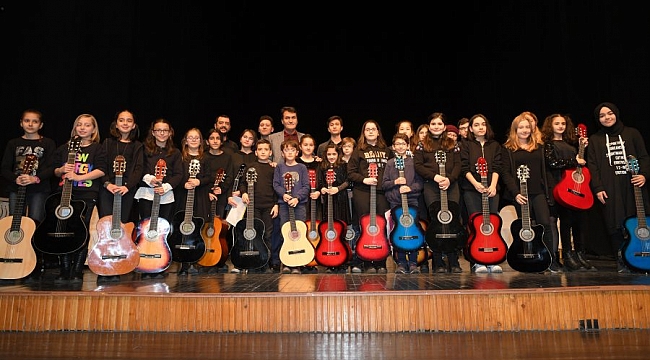 Osmangazi'de öğrenciler bilgi evlerinde yetişiyor