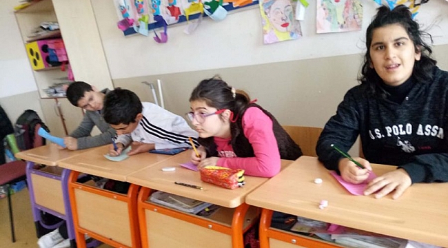 Özel öğrencilerden Çanakkale'ye ayraç