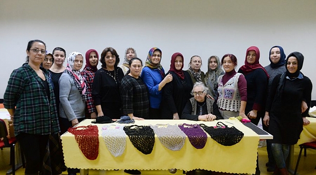 Pazar filelerini OSMEK kursiyerleri örüyor