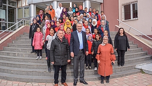 Başkan Özkan’dan öğrencilere ‘kitap kurdu’ çağrısı