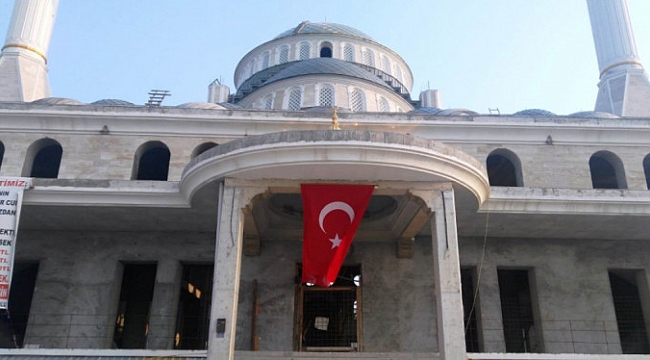 Bursa'da satılığa çıkan camide atölye kuruldu