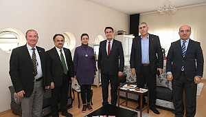 Dündar, Şehit Ailelerini Ziyaret Etti