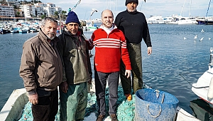 'Kimse denizlerimizi yok edemez