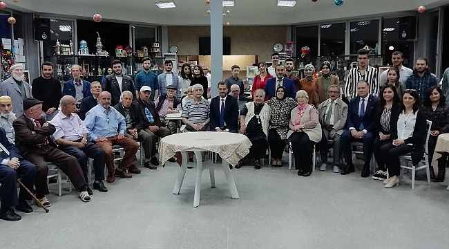 Huzurevinde Anlamlı İftar