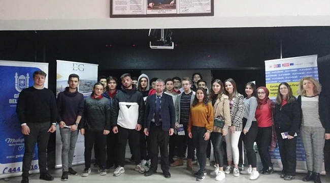 Gürsu'da gençlere Eurodesk ve Erasmus eğitimi
