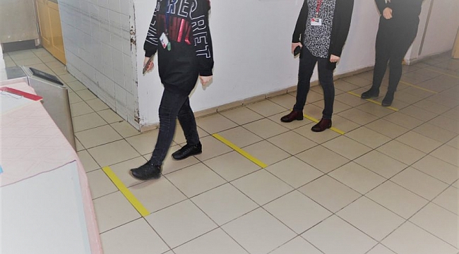 Hastanelerde sosyal mesafe önlemi