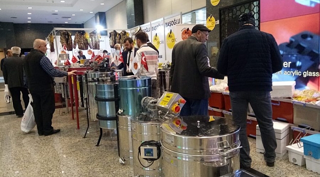 Mustafakemalpaşalı arıcılar fuarda buluştu