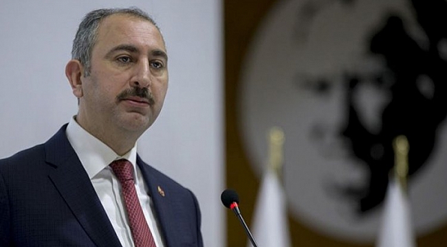 Bakan Gül'den camiye Bizans bayrağı asılmasına tepki